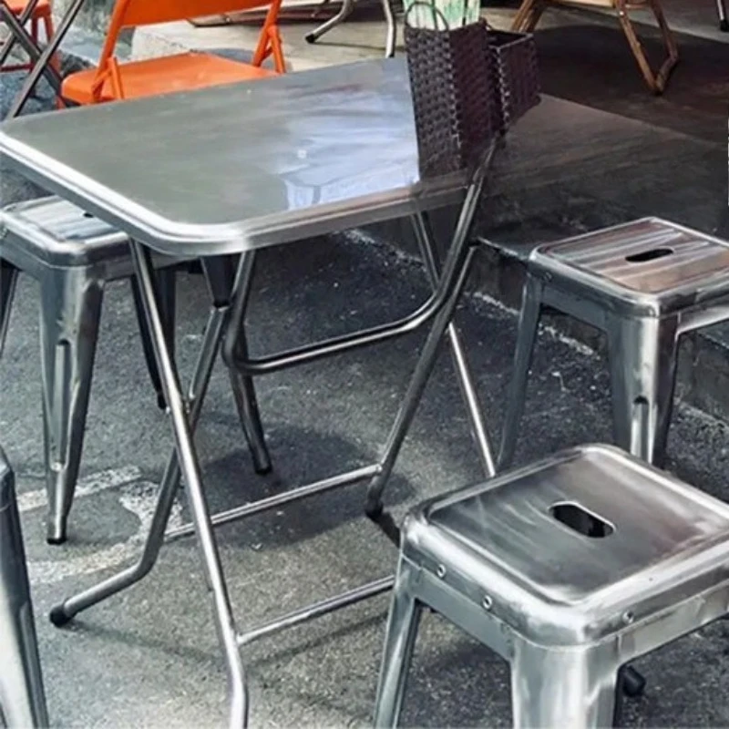 Уличный складной журнальный столик