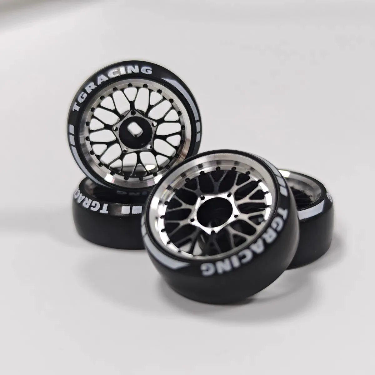 4PCS 20mm/22.5mm diameter Metal Wheel Hub Tires For Rc Car 1/28 1/24 TG super dlr8 DRZ ATM  HB Mini-z Wltoys k969 DriftArt DA4