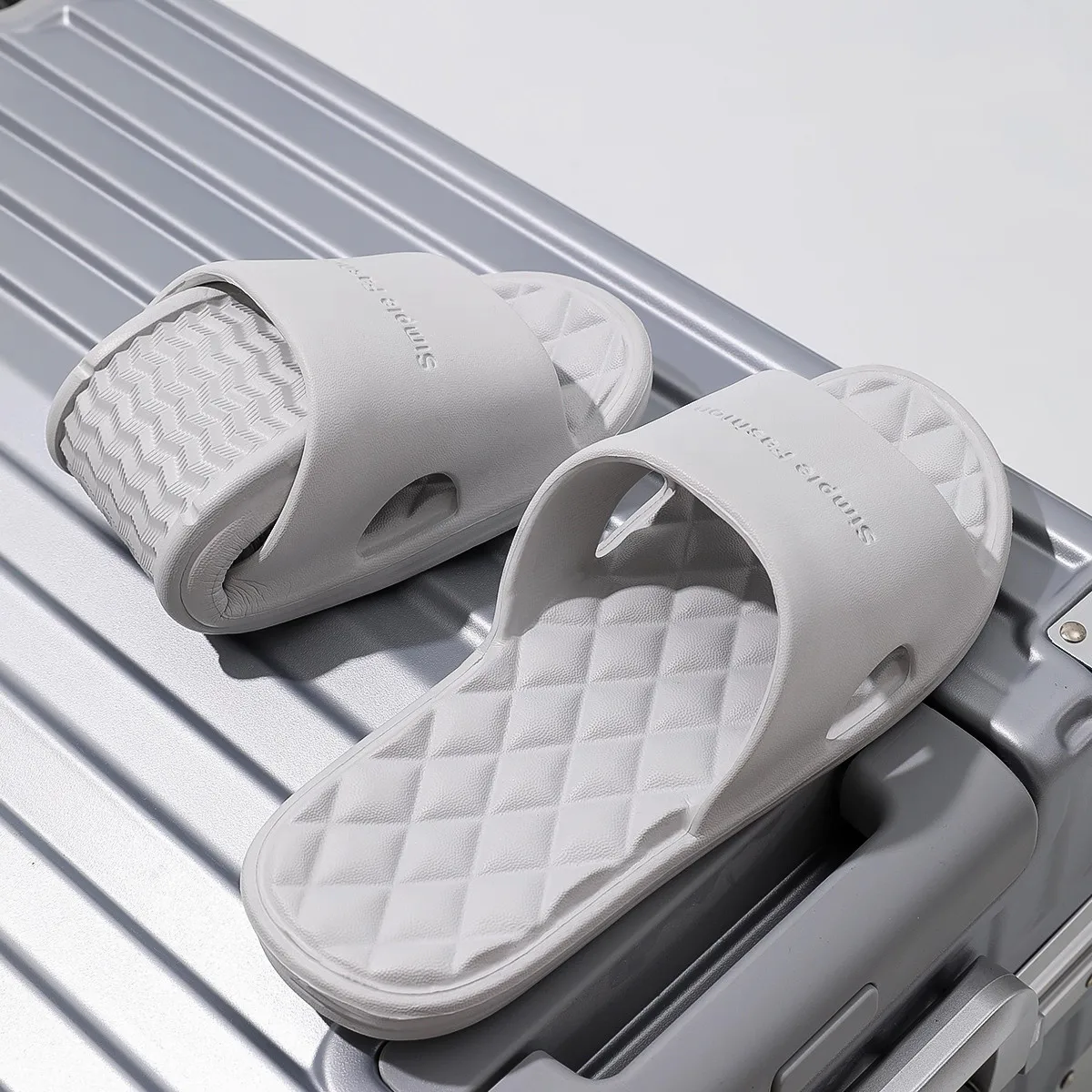 

Big Size 48 49 Women Summer Slippers Light Soft Slides Men Bathroom Slipper Travel Sandals Couples Flip Flops Hotel Shower Shoes