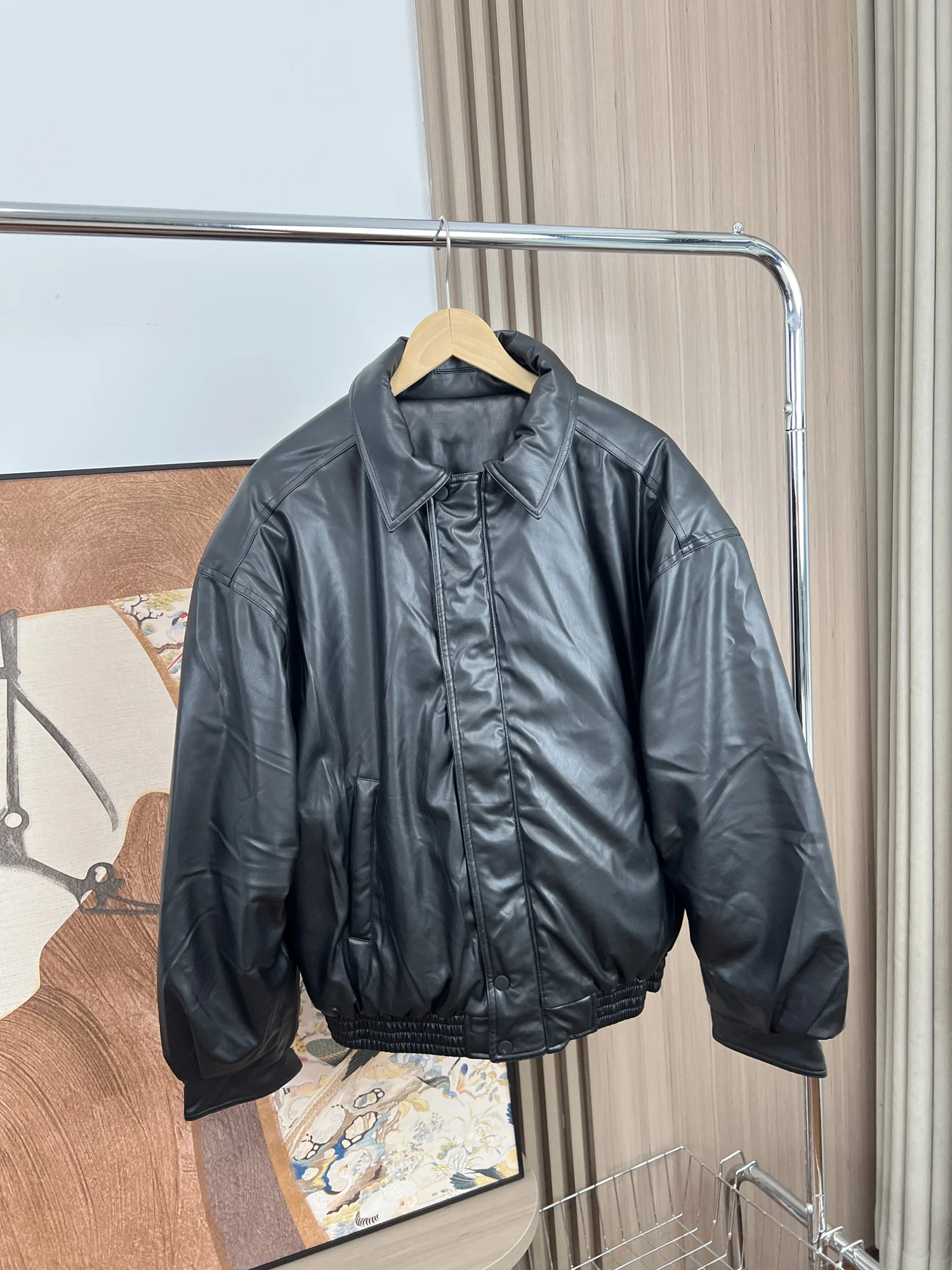 

Утепленная мужская куртка из мягкой искусственной кожи и хлопка в байкерском стиле, модная городская теплая куртка с воротником-стойкой, длинными рукавами и застежкой-молнией