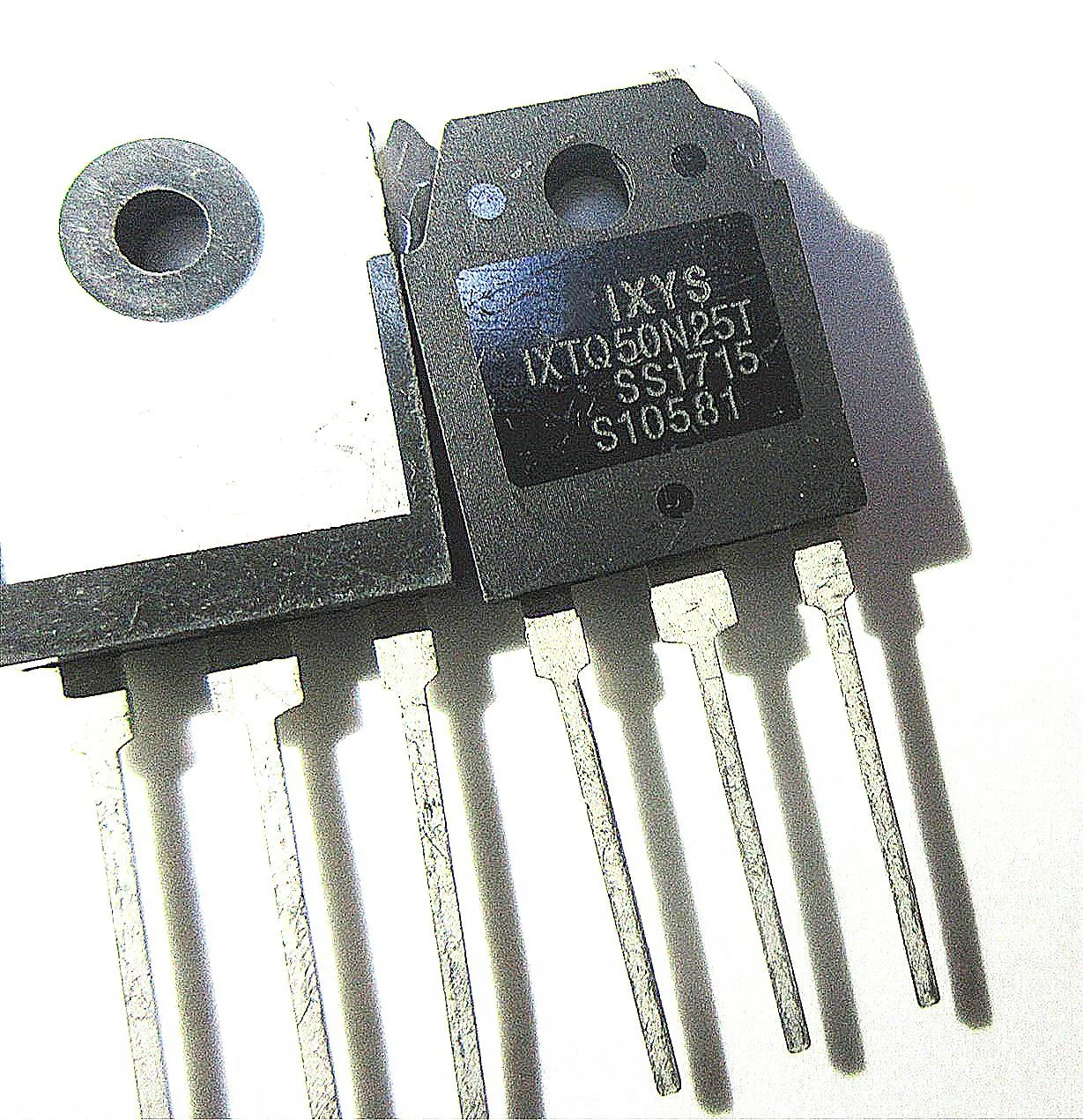 IXTQ50N25T field effect transistor 50A 250V TO3P