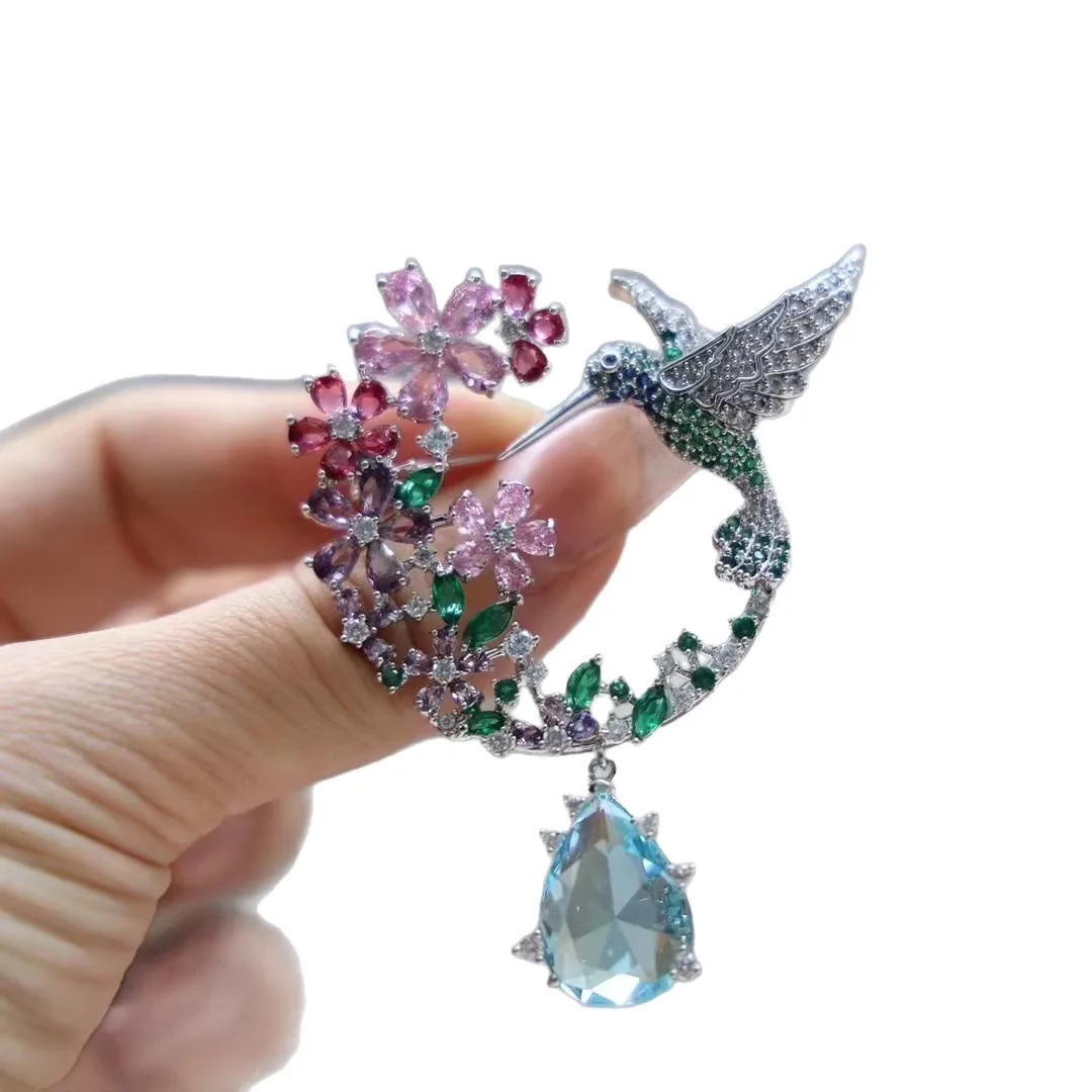 Zircon Hummingbird Brooches Temperament Colored Flower Pins and Broche for Woman Man Suit Coat Accessories