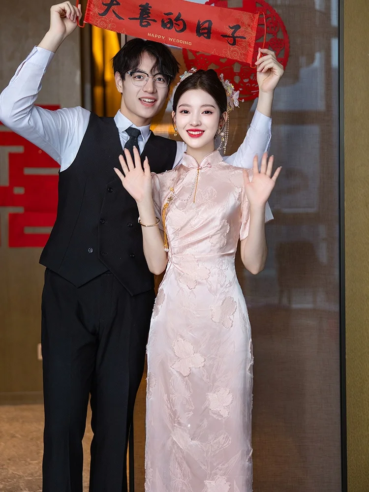 

Новое розовое китайское свадебное платье-ципао 2025 года для женщин, вечернее платье для помолвки, подходит для повседневной носки