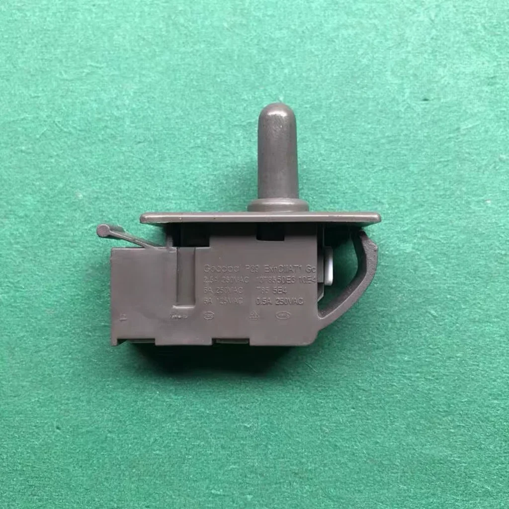 

1PCS for LG Melng Refrigerator Freezer Parts Replacement door light control switch Lighting button Accessories
