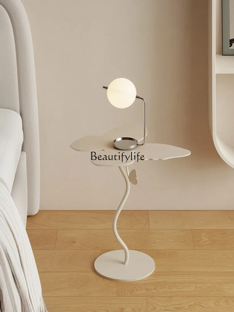 

LJYModern Minimalist Wrought Iron Butterfly Side Table Home Creative Design Night Table