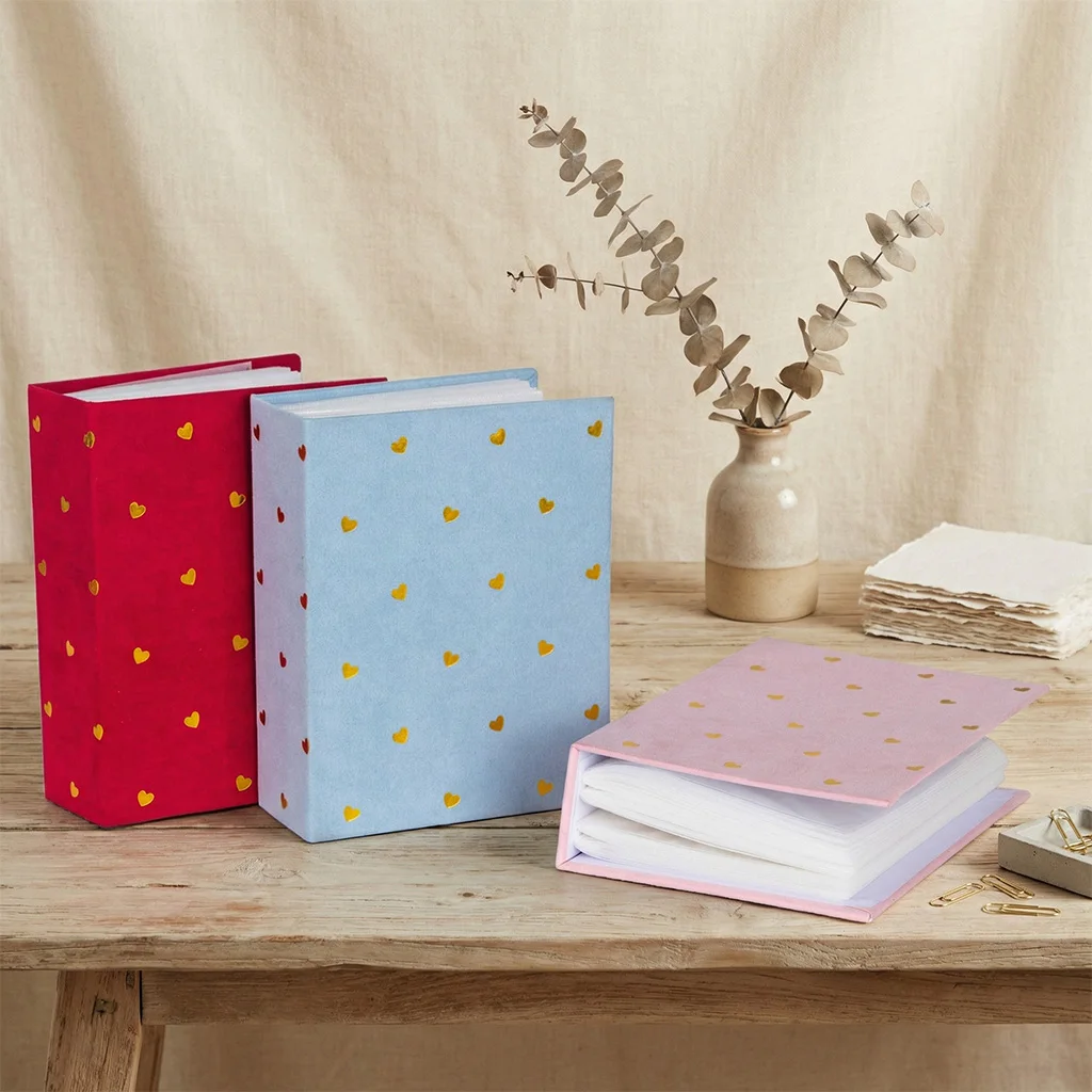Flocking Photo Album Holds 100pcs 6 Inch, Gold Foil Heart Pattern , Perfect Keepsake Gift for Wedding, Valentine & Anniversary