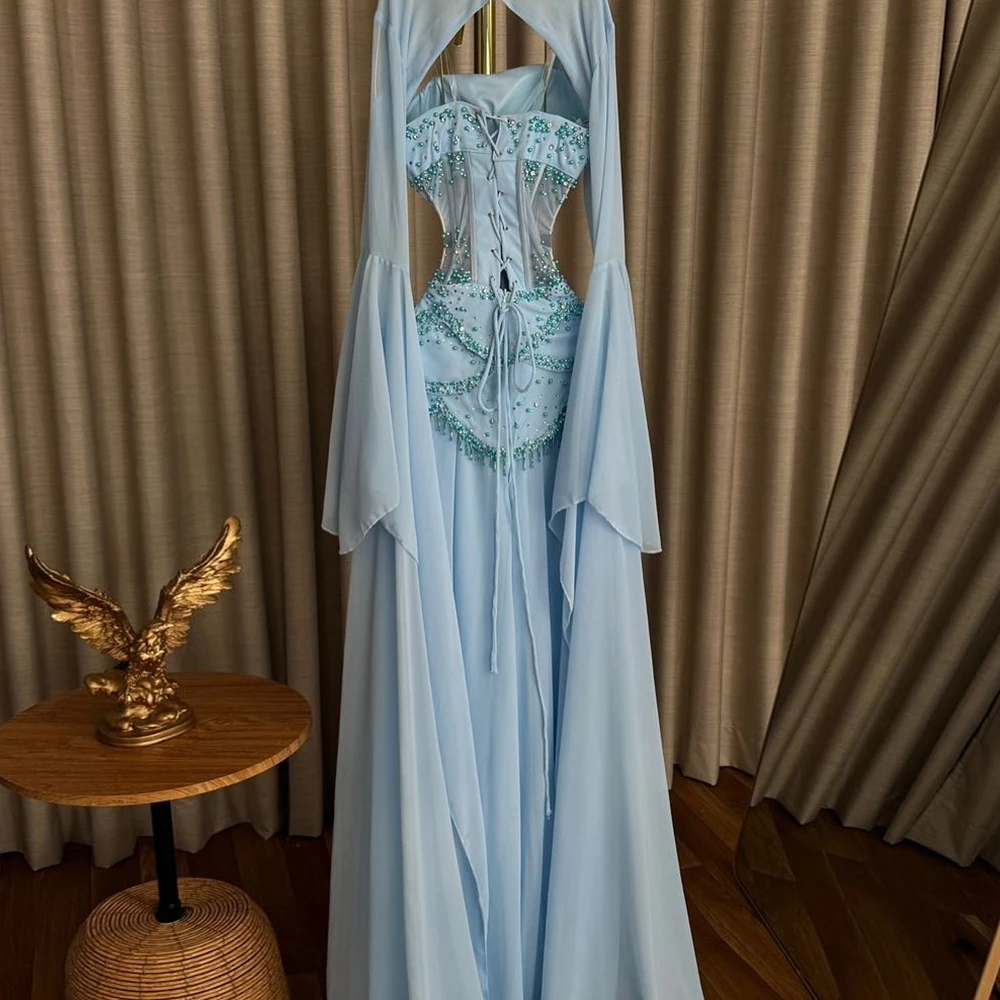 فساتين سهرة مخصصة على شكل حرف a بطول الأرض بدون حمالات بدون أكمام فستان حفلات موضة مطرزة بالخرز فستان حفلات ثنيات