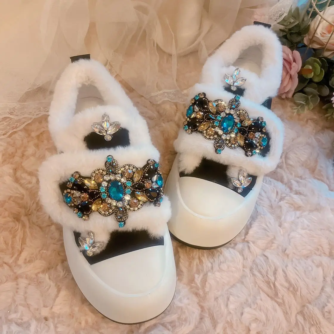 

Thick-soled Leather Velvet Shoe Rhinestone Butterfly Custom Casual Shoes 2025 Winter Fashion Women's Shoes Warm Cotton