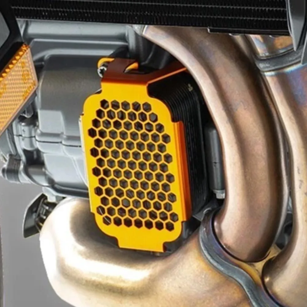 

For KTM Duke 990 R 990R 2024 2025 2026 Motorcycles Accessories CNC Oil To Water Heat Exchanger Guard Protector Oil Cooler Guard