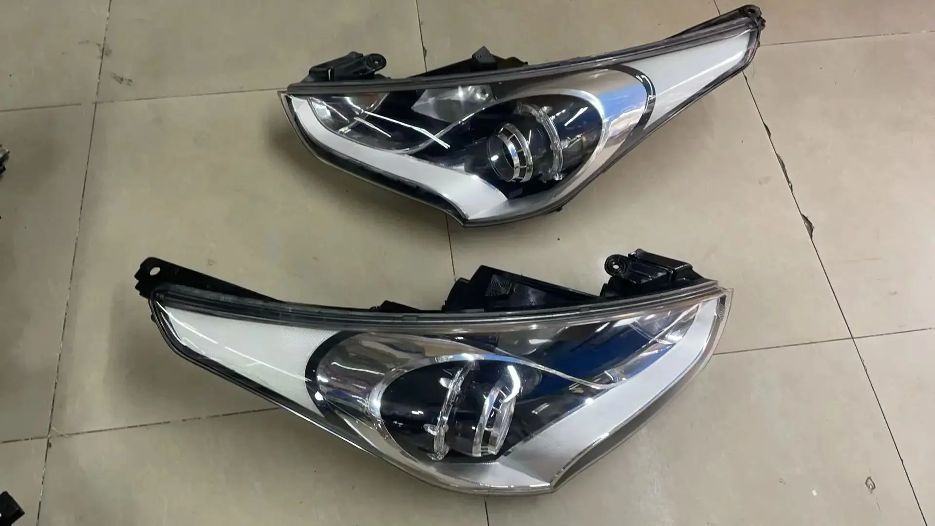 Car Headlight assembly For Hyundai veloster led DRL daytime running light turn signal head lamp