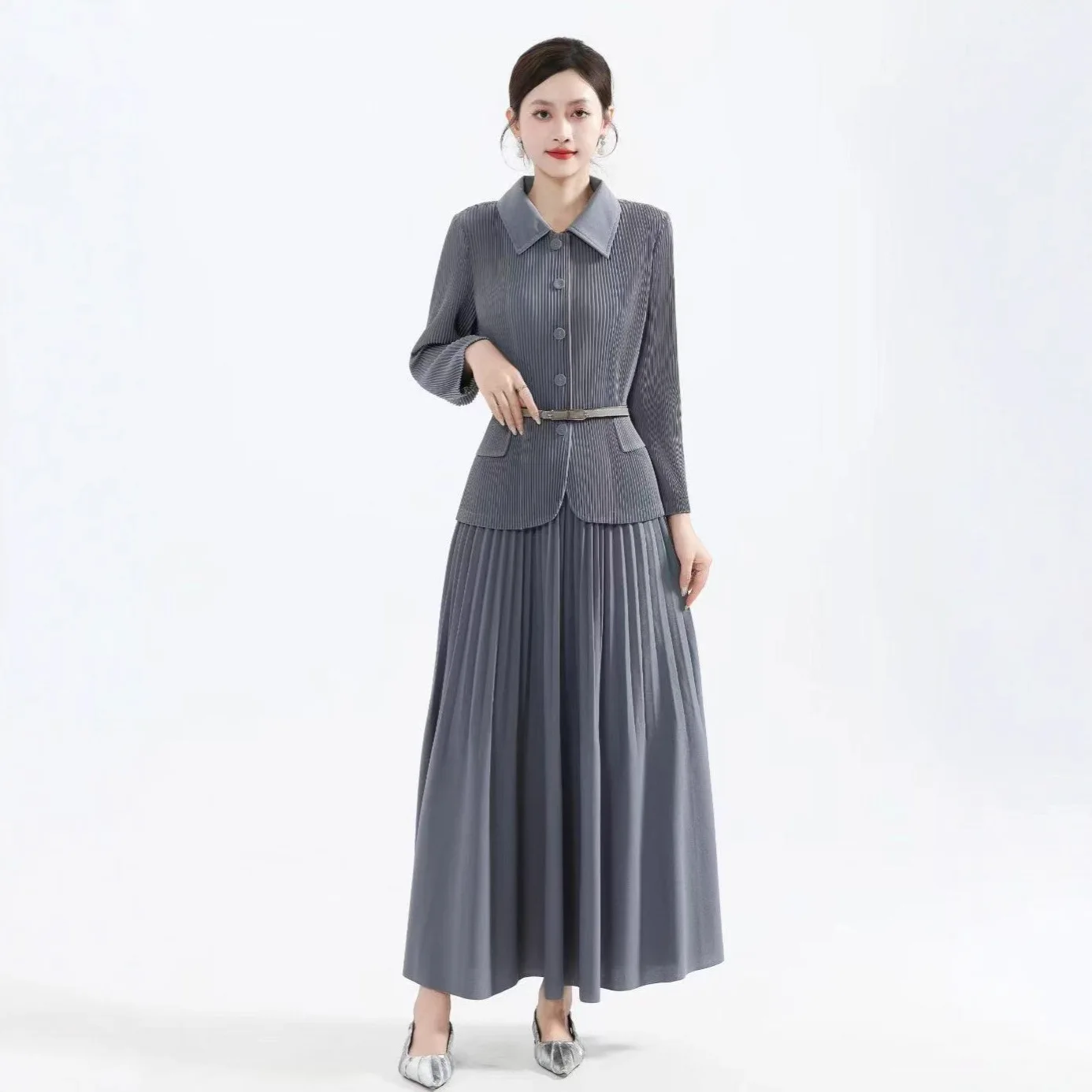 

Miyake Pleated 2025 New Goddess Elegant Set Wear Waist Fashion Half Skirt Simple Solid Colour Design Sense Two-piece Set Pleats