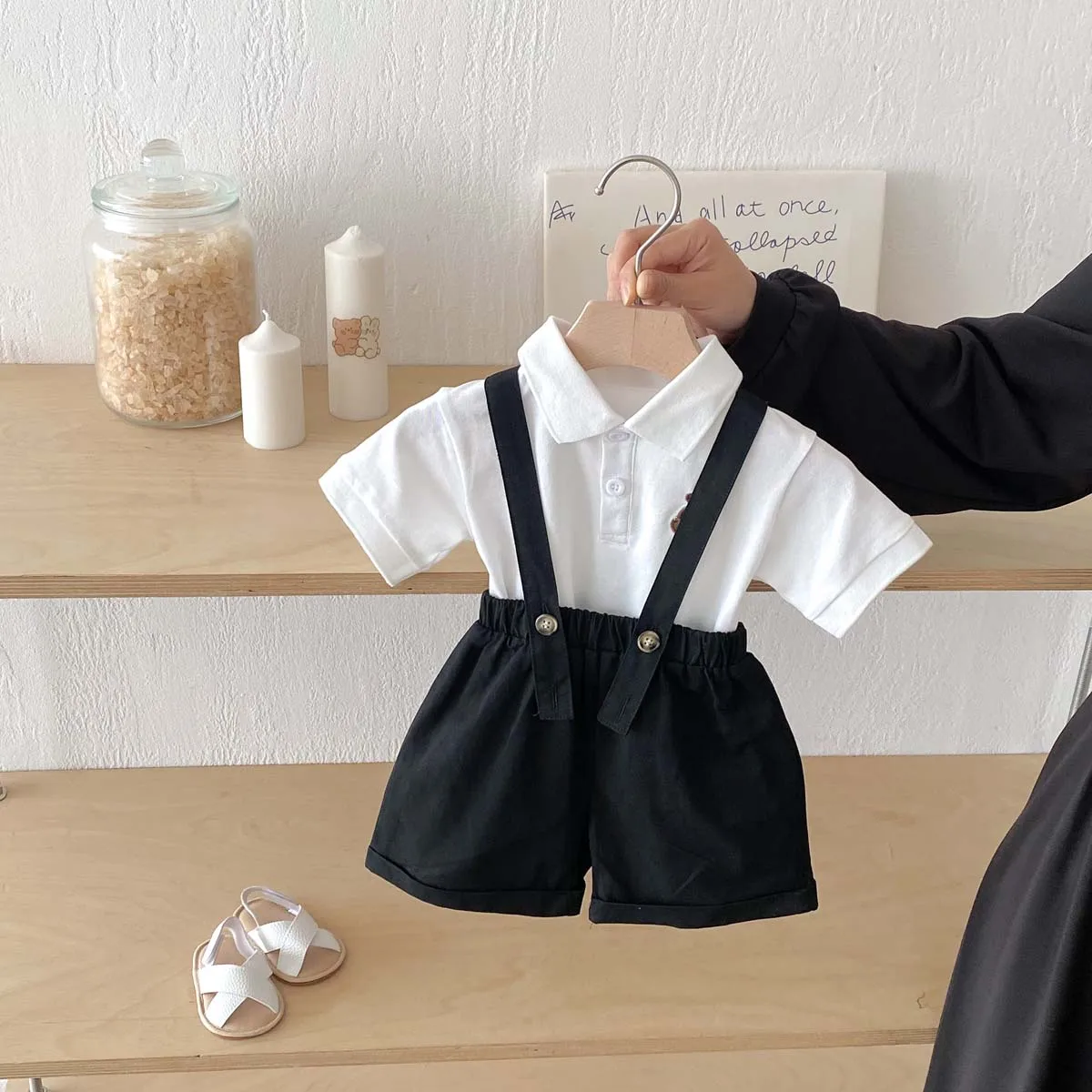 Boy's Summer Polo Collar Top Black Strappy Pants 2 Pieces Set, Boy's Cartoon Gentleman Going Out 2 Pieces suit