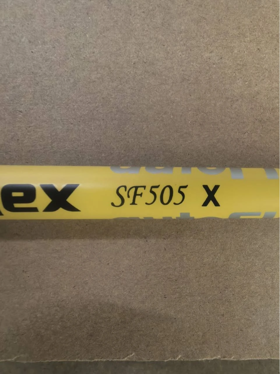 

Golf Driver Shaft or Fairway Wood, Graphite Shaft, Free Install with Grips and Sleeve, sf405, sf505, sf505x, sf505xx,Yellow