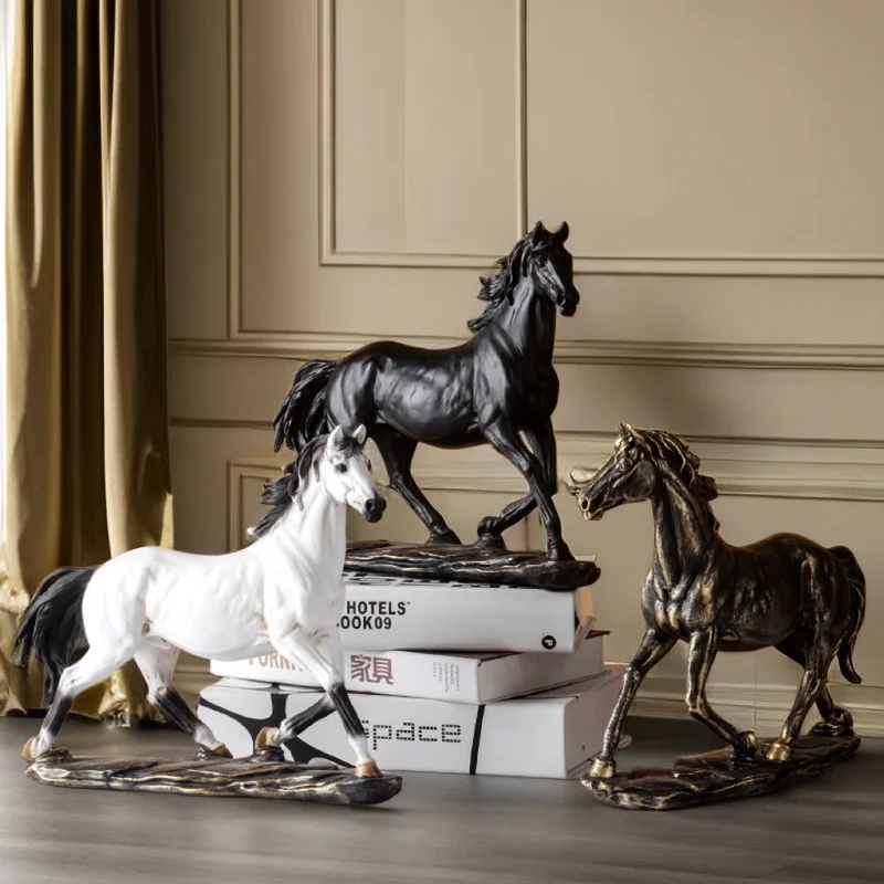 Retro Resin Horse Statue Home Furnishing Decors Animal Figurines Living Room Office Study Cabinet Bar White Desktop Oraments