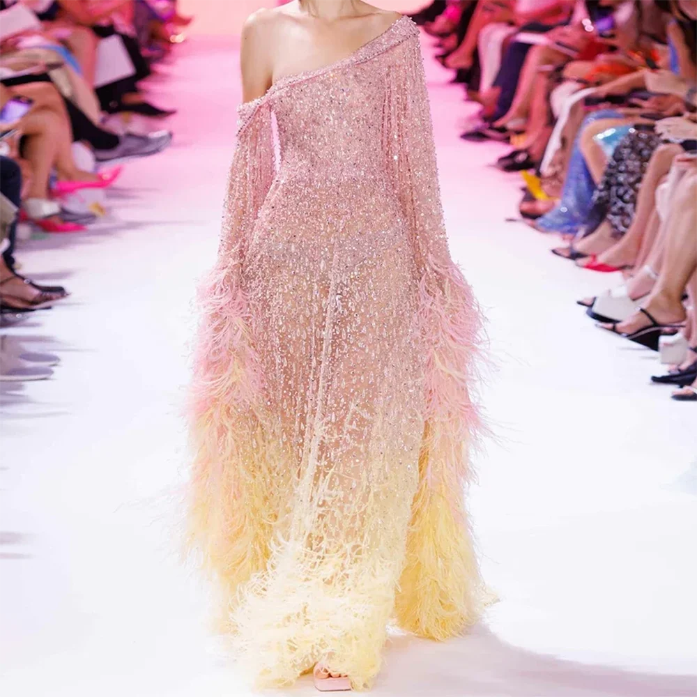 

Иллюзия с открытыми плечами и бисером с длинными рукавами и перьями, прямые вечерние платья, платья знаменитостей по индивидуальному заказу