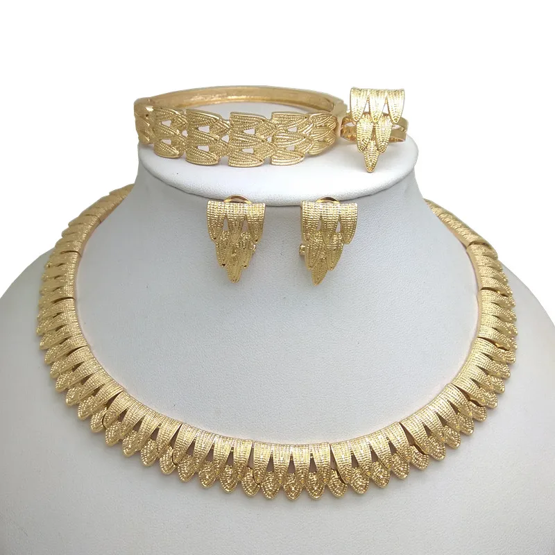 Newest Dubai Gold Necklace Bracelet Earring Ring Jewelry Sets Ladies Exquisite Banquet Dating Wedding Jewelry Set Kingdom Ma