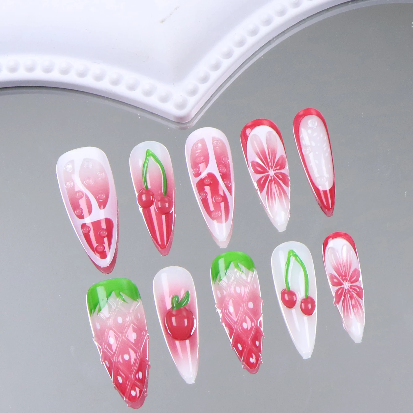 10 قطع الفرنسية وأشار الصحافة اللوز عطلة طويلة مسمار مع الفراولة تنقش نمط قطرة الماء تصميم الصيف أظافر صناعية #2