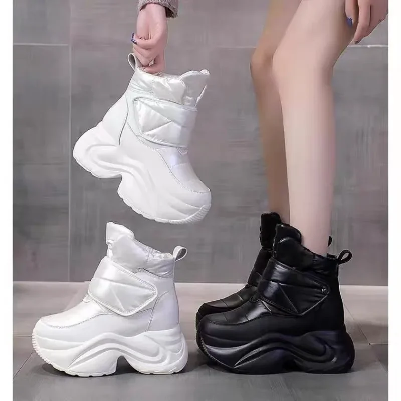 Women's Snow Boots Winter New High Top Korean Version Fashionable Thick Soled Cotton Boots Sports Snow Boots