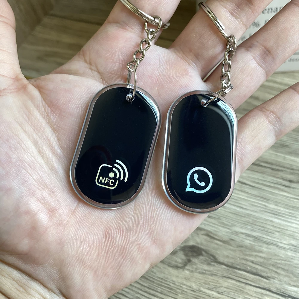 WhatsApp Instagram NFC KeyChain NTAG213 chip Black Key ring Tag Tap to follow NFC Card