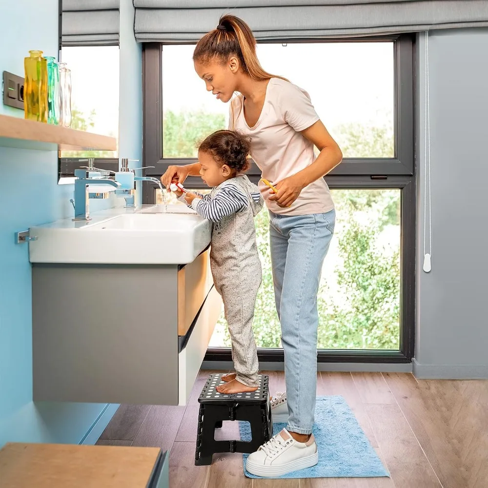 9 Inch Folding Step Stool Non Slip Portable Handle Plastic Foldable for Adults Kids Kitchen Black