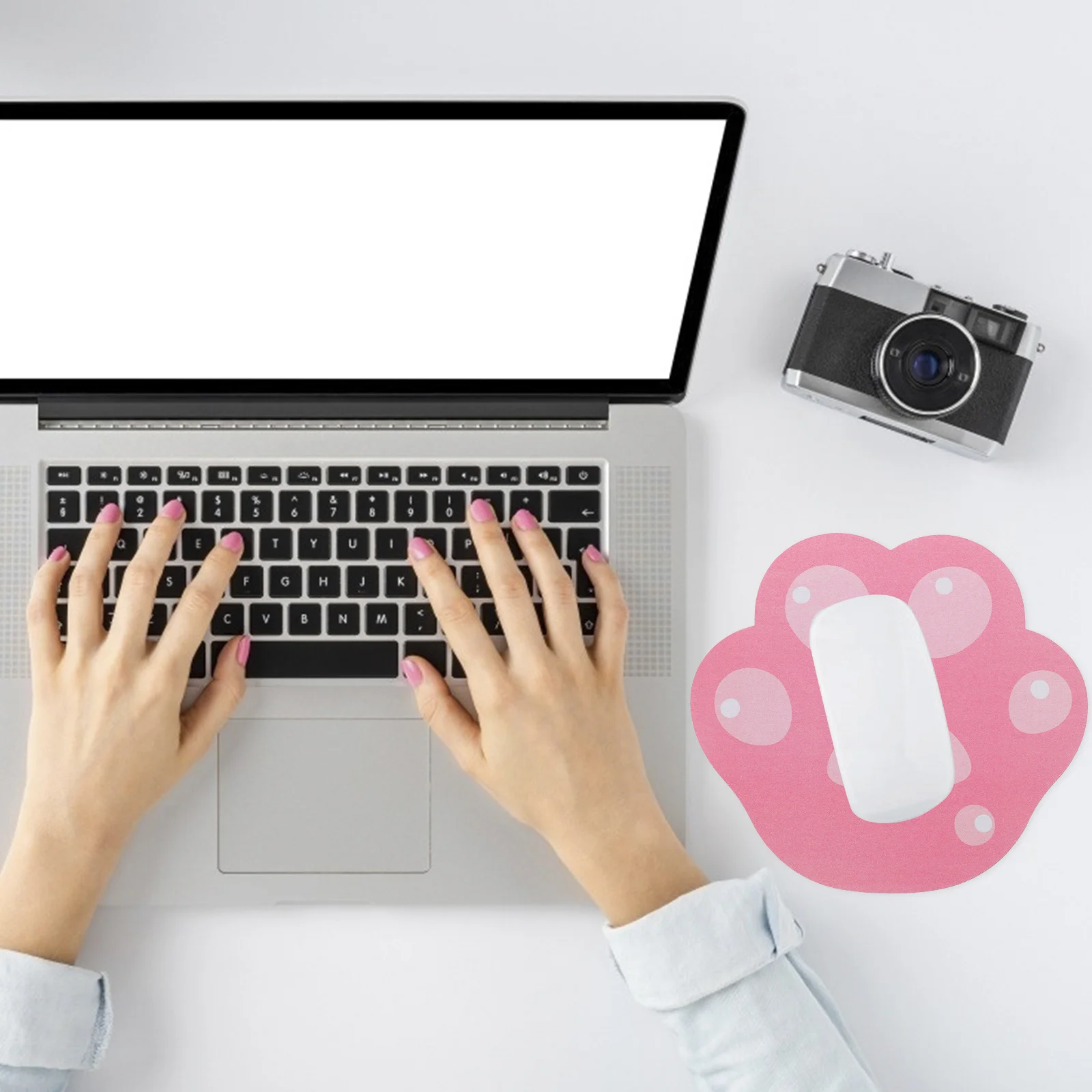 

Cartoon Cat Paw Mousepad Rubber Non-Skid Design for Laptop Desktop Home Office Use Anti-Slip Computer Mouse Mat