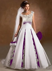 Classic A Line Embroidered Wedding Dresses Scoop Neck Lace Appliques White And Purple Bridal Gown Customized Gothic Vestido