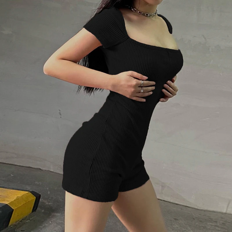 جمبسوت بأكمام قصيرة للنساء ، رقبة مربعة ، سحاب ، عصرية ، قطن ، قصة ضيقة ، شورت سادة ، صيف