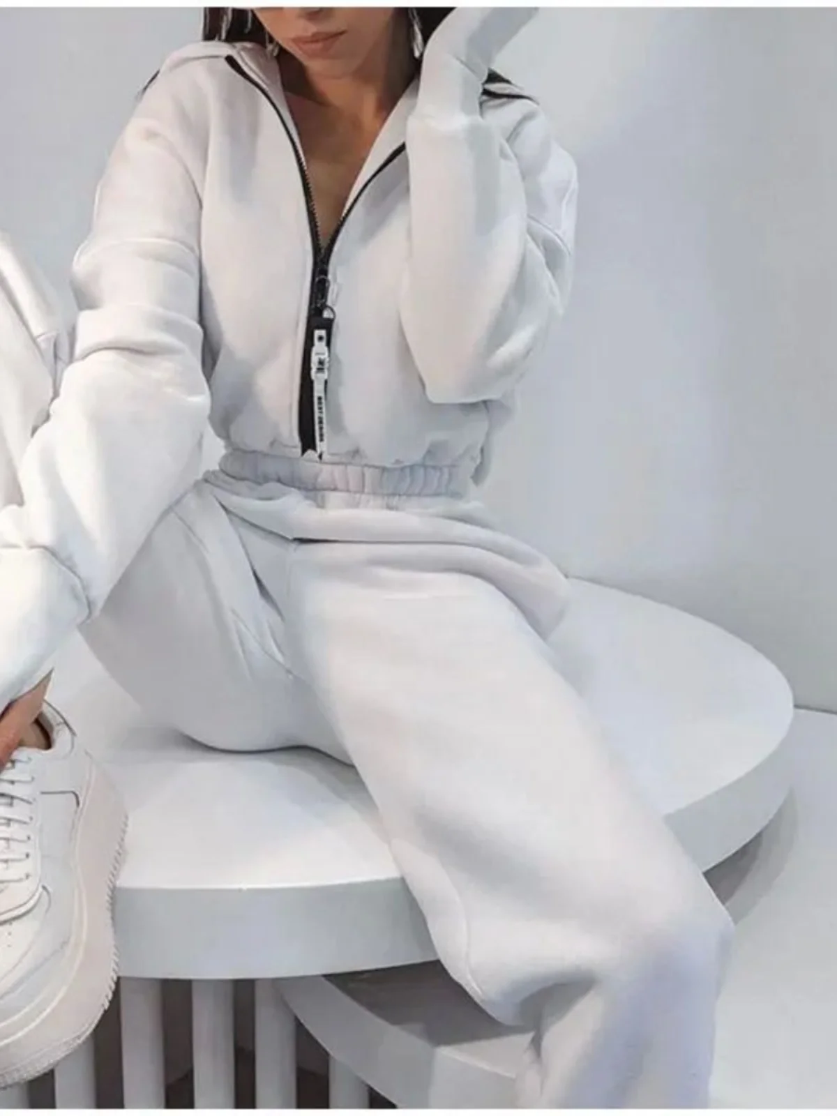 Setelan Jumpsuit Olahraga Street Sle dengan Hoodie, Celana Panjang, Pinggang Tinggi, Penutup Ritsleting, Bahan Poliester, Kaki Lurus, Tipis