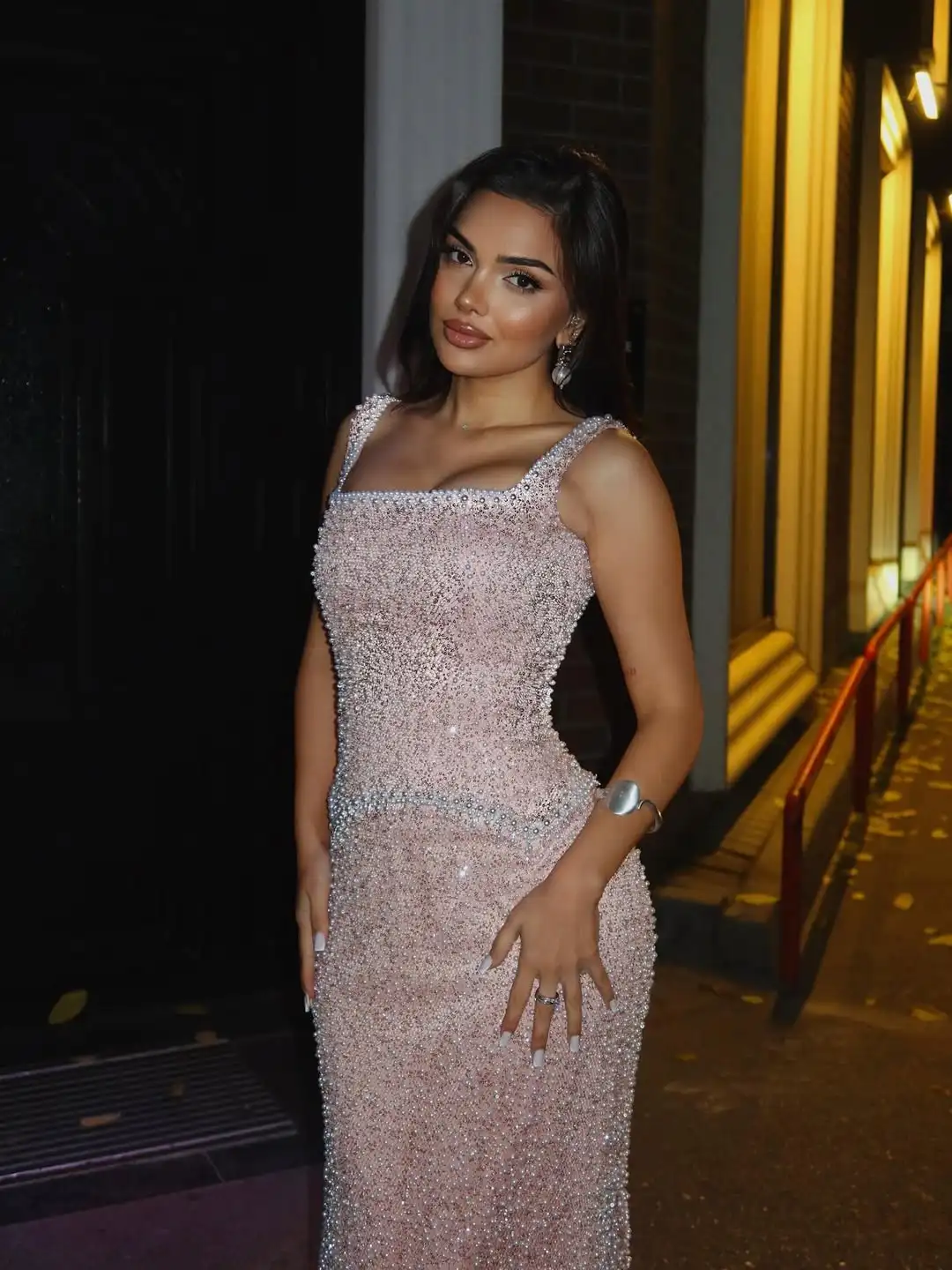 

New Design Sexy Luxury Beading Sequis Pearls Spaghetti Straps Slim Charming Mermaid Evening Prom Formal Party Dress