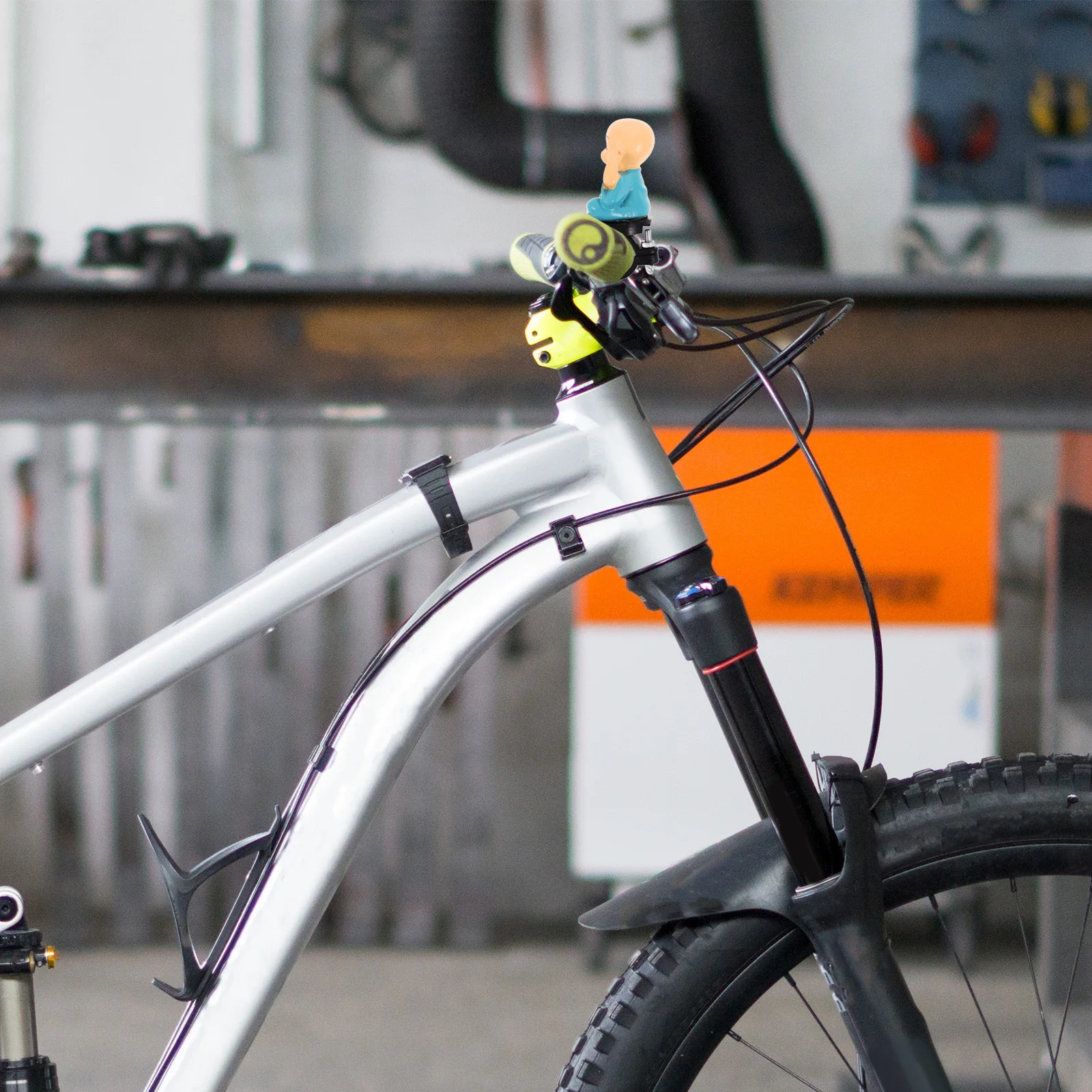 لطيف الكرتون دراجة كهربائية زخرفة دراجة نارية حزام دراجة ديكور لوحة سيارة الديكور عرض المنزل دراجة ديكور #2