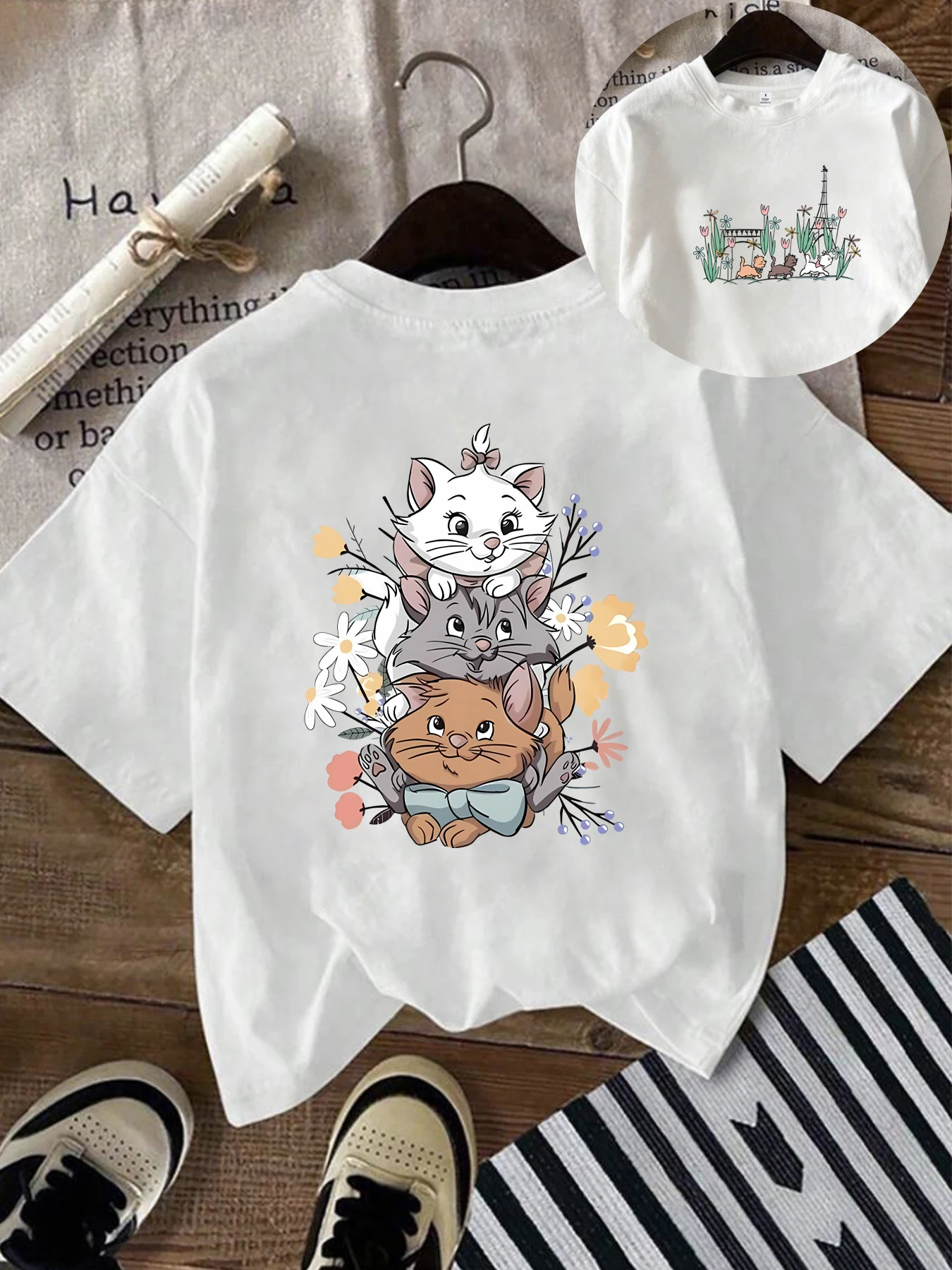 

Cat tower flowers and plants Plus size women's round neck short sleeve T-shirt with elastic half sleeves and trendy prints