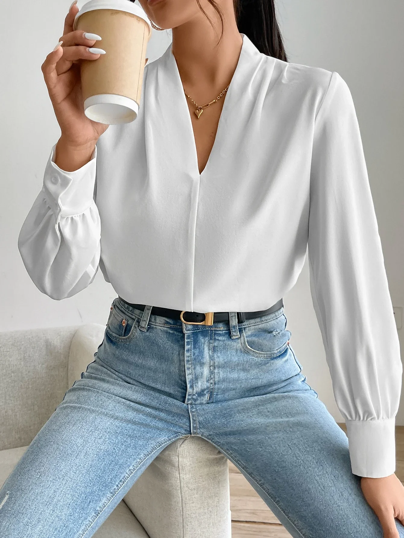 

Women's Casual Elegant V-Neck Long Sleeve Blouse White Regular Fit Puff Sleeve
