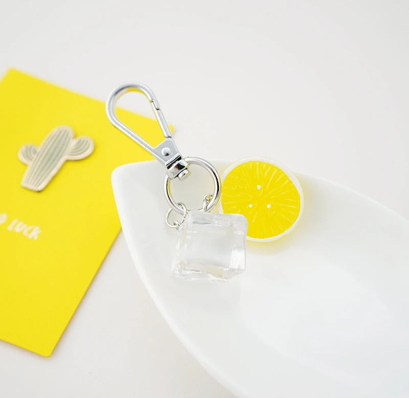 Cute Summer Transparent Ice Cube Lemon Acrylic Pendant Keychain 3D Ice Key Chain Keyring For Women Kids Wholesale X139