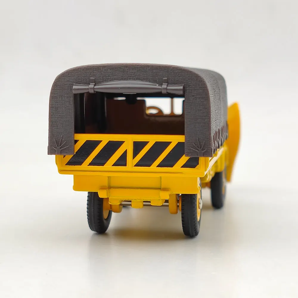 1:43 Atlas Dinky 567 CHASSE-NEIGE Unimog modele odlewu pługa śnieżnego samochodzik dla dziecka prezenty