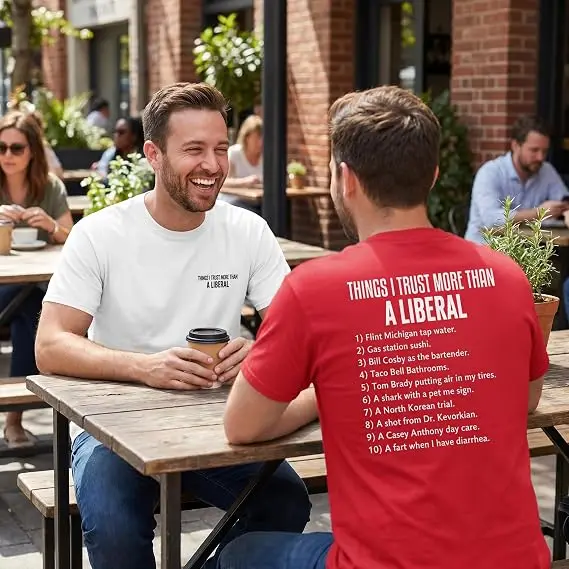Lustiges Grafik-T-Shirt für Herren – „Things I Trust More Than A Liberal“-Design mit sarkastischem Humor, Y2k-T-Shirt mit sarkastischem Spruch, Sportkleidung – Detail 6