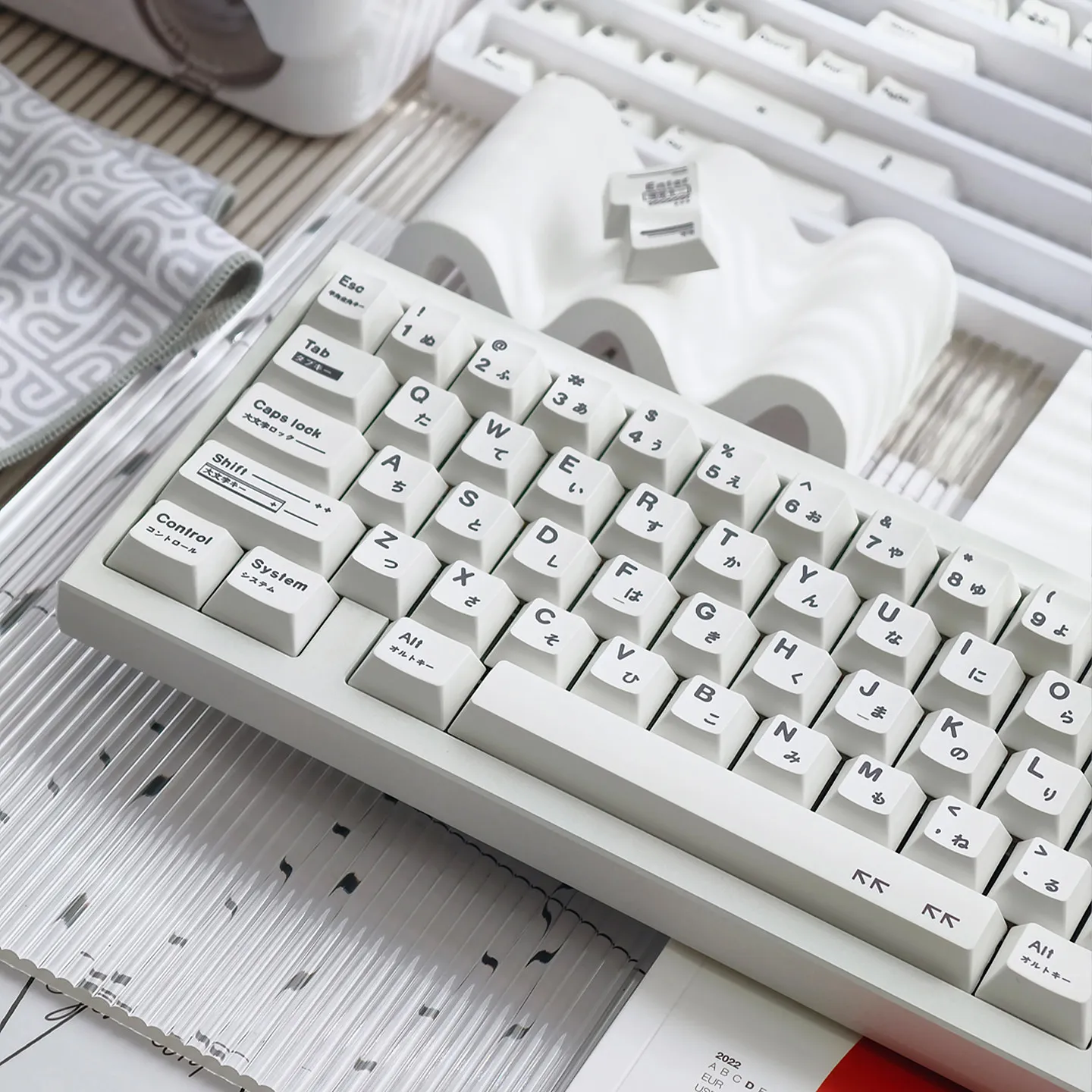 Irregular Japanese Minimalist White Keycaps Dye-Sub Cherry Profile PBT Keycaps Set For MX 64 87 108 Layout Mechanical Keyboard