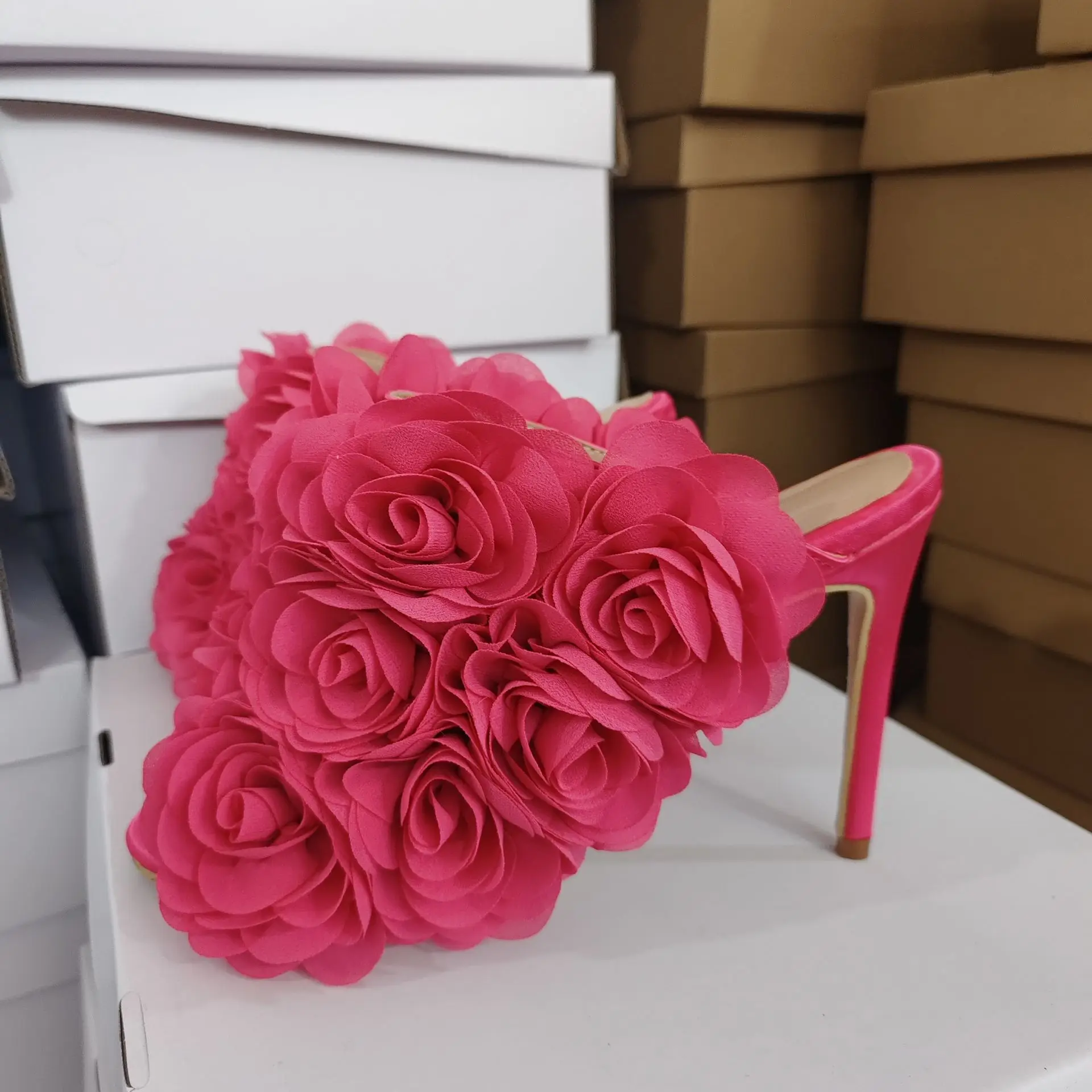 

2025 New Summer Women Full Flower High Heels Slippers Peep Toe Stiletto Heel Fashion Sandals Slip On Banquet Party Stage Slides