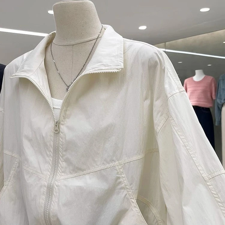 Atasan Pelindung Matahari Jaket Angin Amerika Tipis Musim Panas Jaet Ringan Bersirkulasi Ringan Olahraga Luar Ruangan Wanita Ukuran Plus