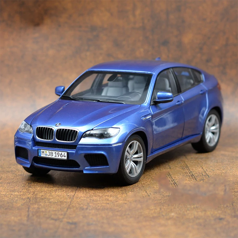 Diecast Original 1/18 Scale BMW X6M SUV Simulation Alloy Car Model Static Display Collectible Gift Toy Souvenir Decration