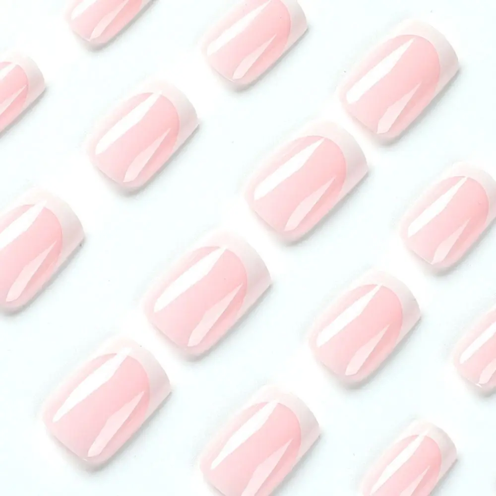 24 Stück Maniküre zum Aufdrücken der Nägel, künstliche Nials, weißer Rand, französische kurze quadratische künstliche Nägel