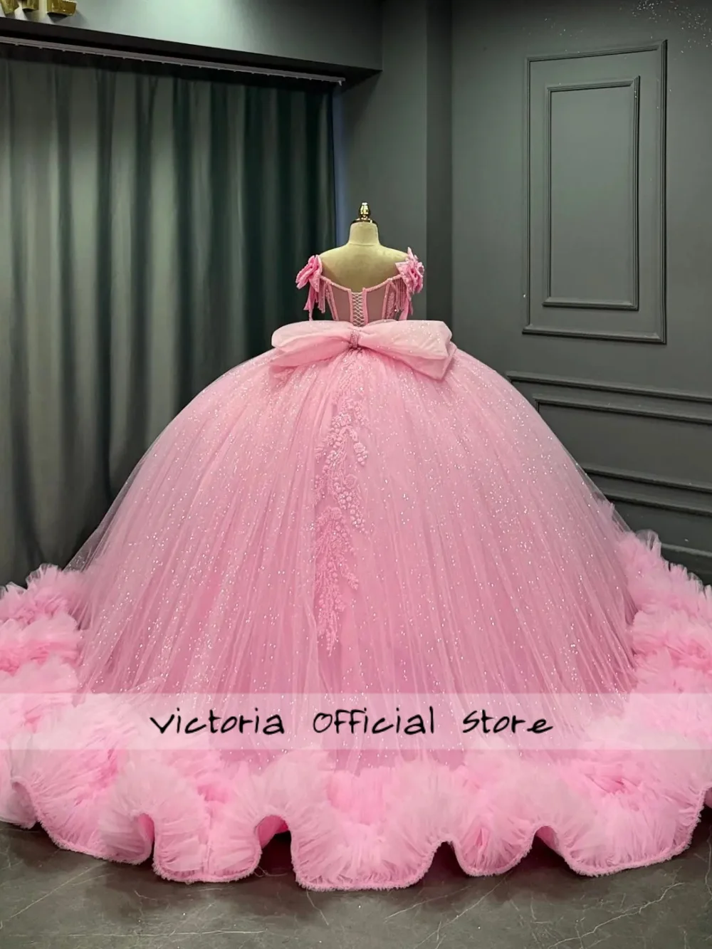 

Pink Off The Shoulder Quinceanera Dress Sweetheart Appliques Lace- up Ball Gown 15 Year Old Dress Graduation Customized