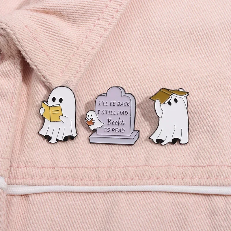 Ghost Bookworm Enamel Pin Cute Boo I Still Had Book To Reading Brooch Lapel Badge Halloween Festival Jewelry Kids Gift Wholesale