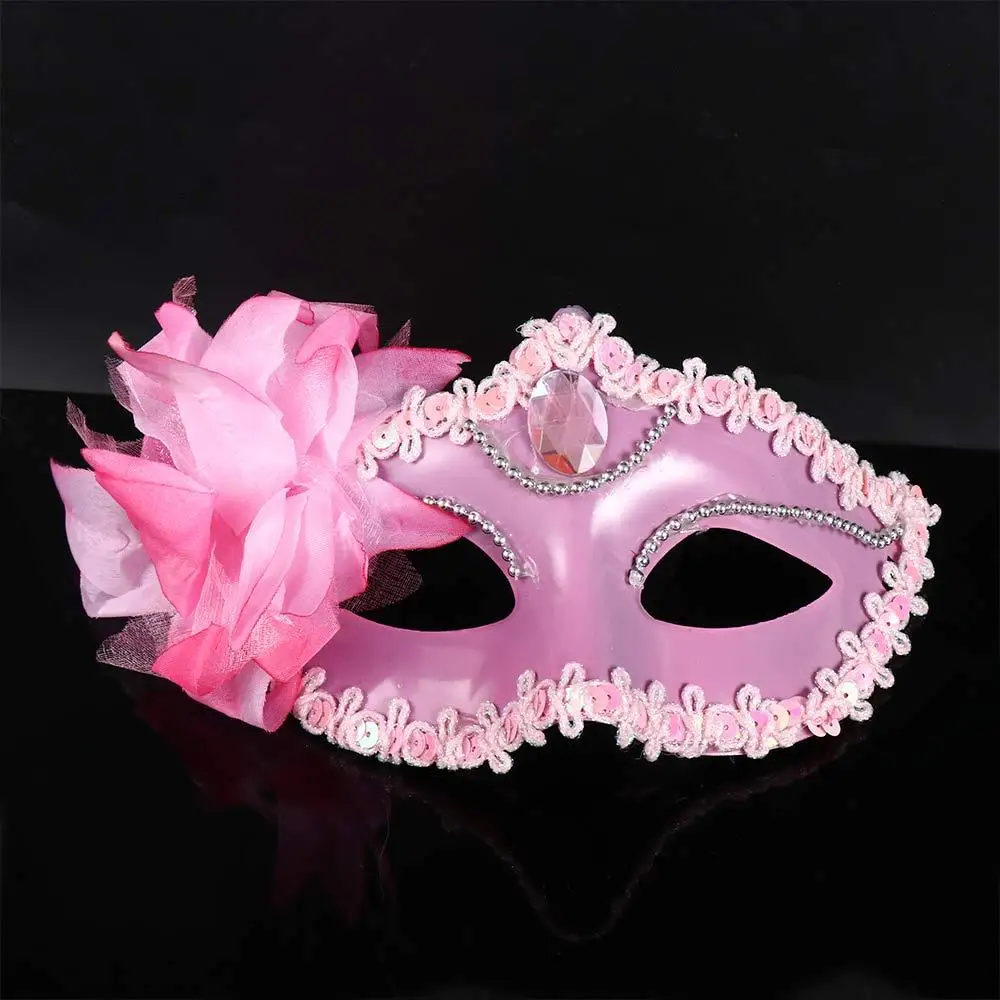 Accessoire fournitures de fête de bal méchant blague Halloween décoration demi-visage masque Halloween masque mascarade masque lumineux