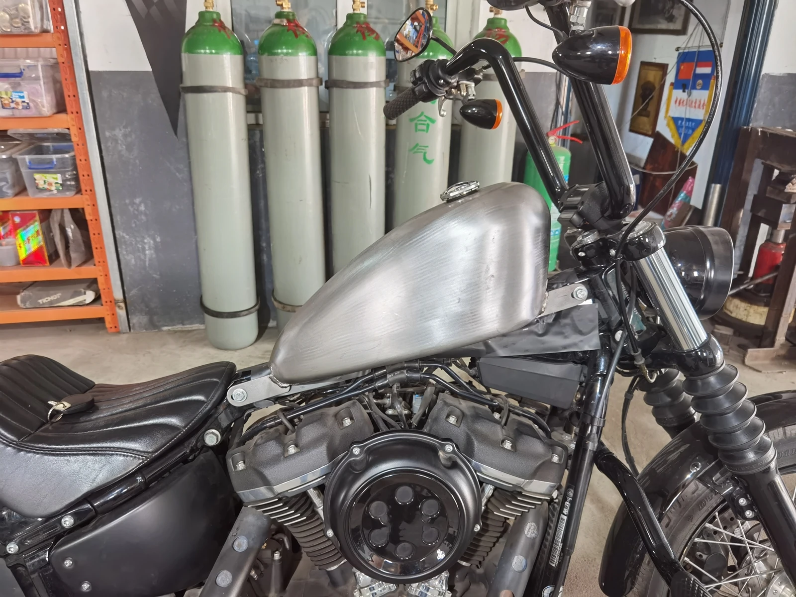 Voor Harley Softail Street Bob M8 2018-2022 12L motorfiets benzine gasbrandstoftank