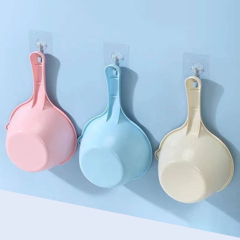 (BF06)Plastic Water Ladle Bath Ladle Dippers Water Bath Scoop Bathroom Water Scoop Cup For Watering Flowers Bathing