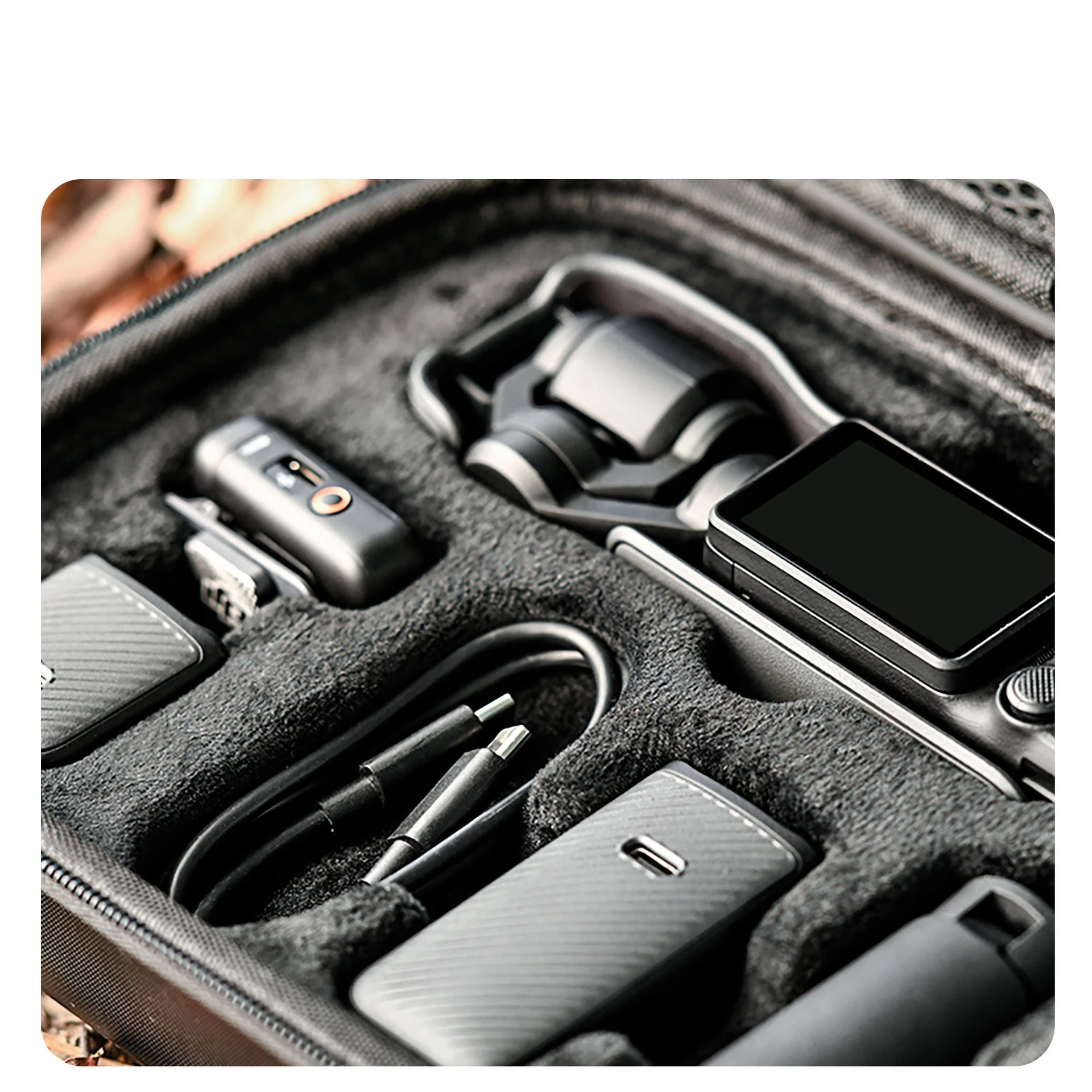 

Suitable for DJI Pocket 3 outdoor messenger storage bag, sports camera portable accessories box