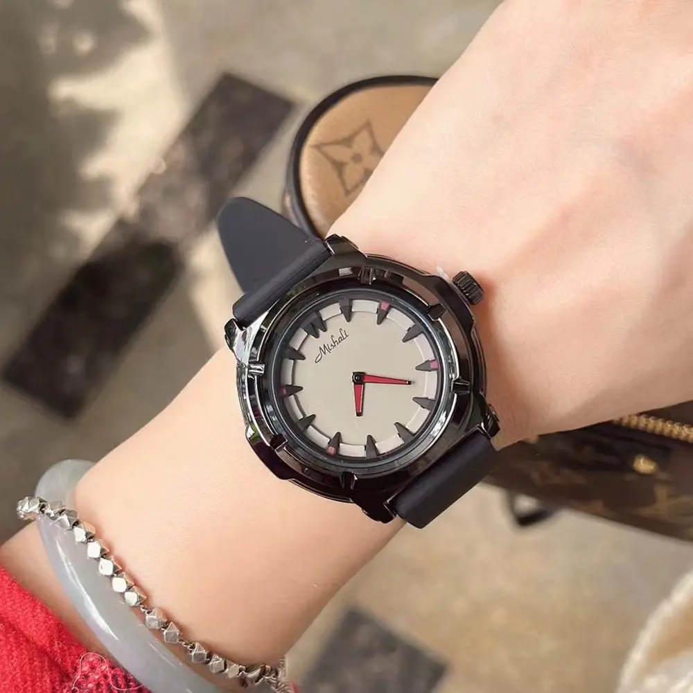 

New 2026 Luxury Women'S Watch With A Large Dial, Elegant Quartz Movement, And Sophisticated Design. A Perfect Gift For Women.