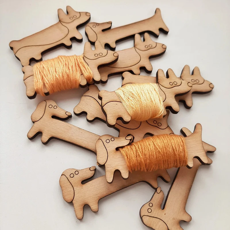 

New Wooden Embroidered Spool Fun Corgi And Dachshund Shape Spool Sewing Thread Needle Storage