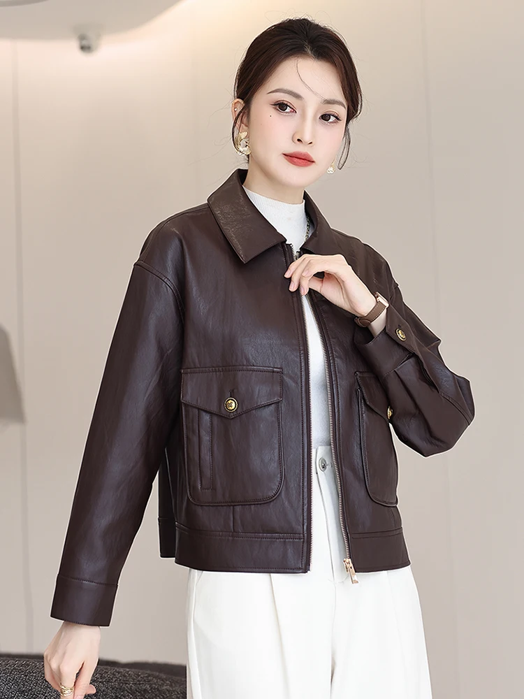   เสื้อแจ็คเก็ตหนังแกะสำหรับผู้หญิงรุ่นใหม่ ดีไซน์ทันสมัย ทรงหลวม แฟชั่นฤดูใบไม้ร่วง 2025 ปิดซิป แขนยาว