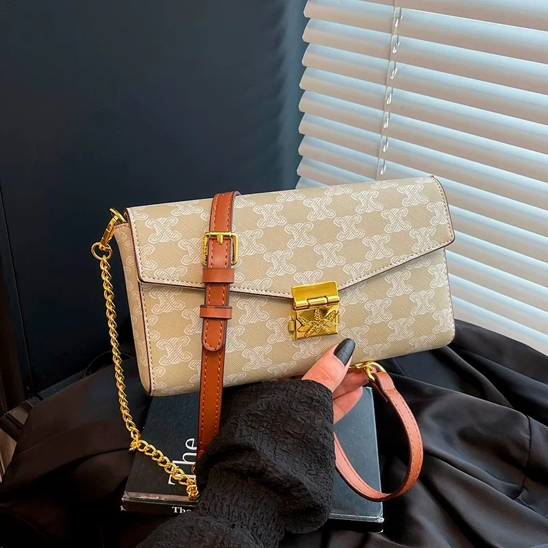 

Classic Casual Chic Diaper Bag For Women Fashionable Leather Crossbody Handbag Large Capacity Unique Retro Tote Bag